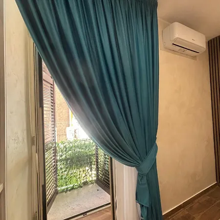 بيت ضيافة House Palma نابولي